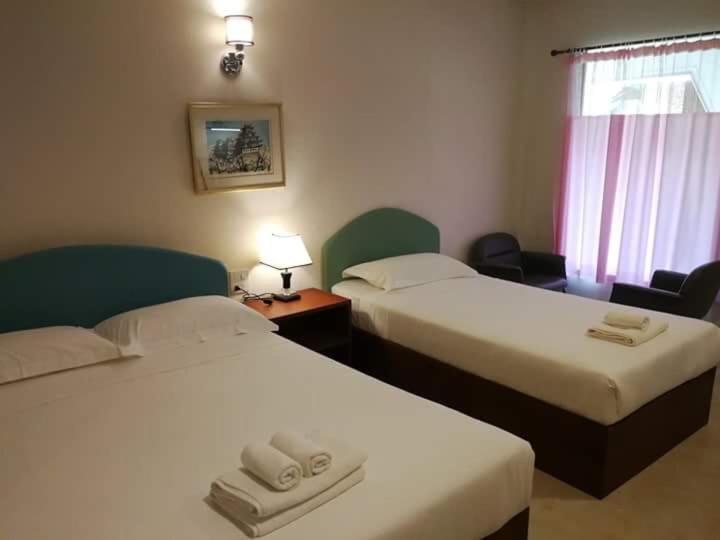 Mamaungpaa Hill Resort Takhli Kültér fotó