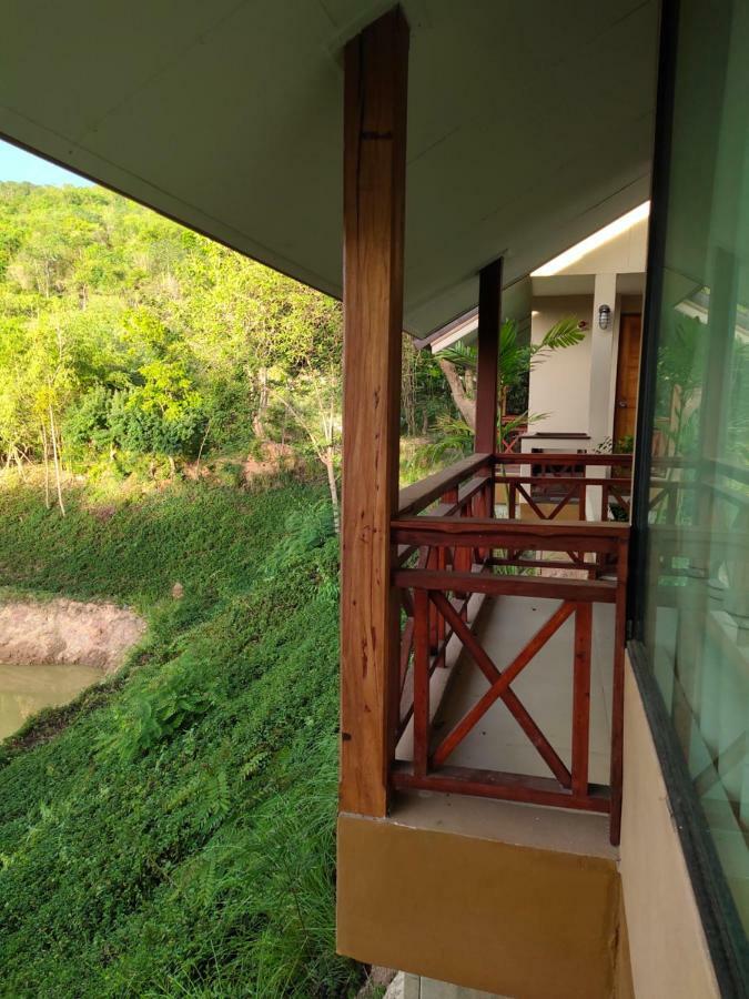 Mamaungpaa Hill Resort Takhli Kültér fotó