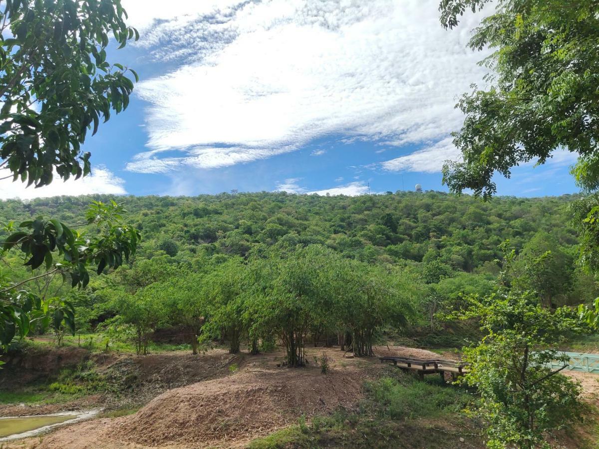 Mamaungpaa Hill Resort Takhli Kültér fotó